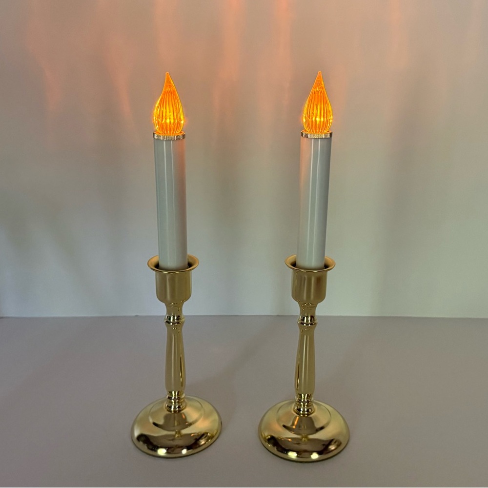LED Light Sensitive Candle Holders Gold Base and White Candle Stick